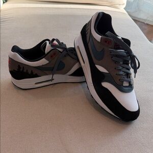 Nike Black, Gray, and White Sneakers